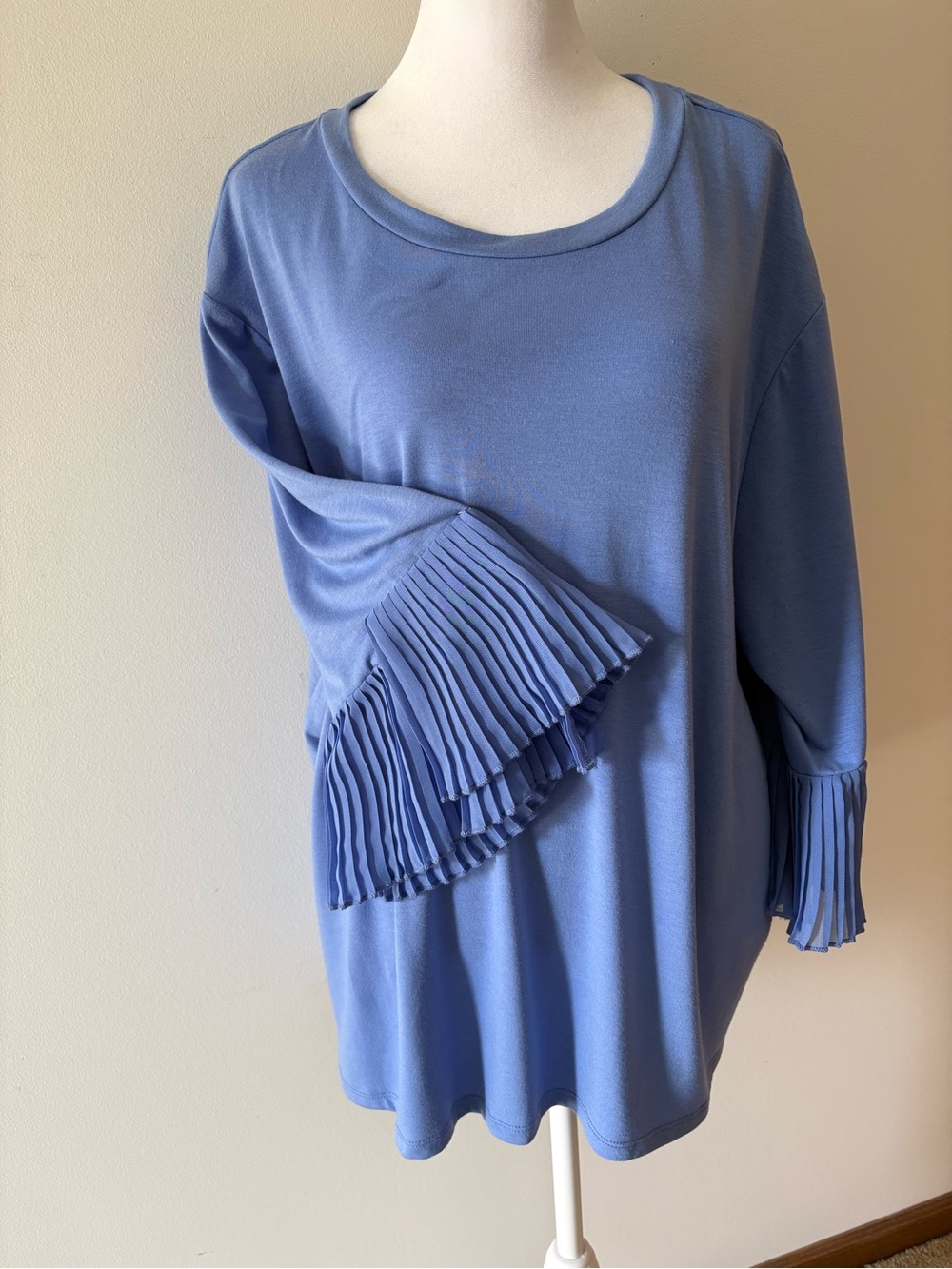 Massini Plus Size Woman’s Lt Blue 3/4 Pleated-Sleeve Knit Top Big & Tall 1X - Picture 2 of 7
